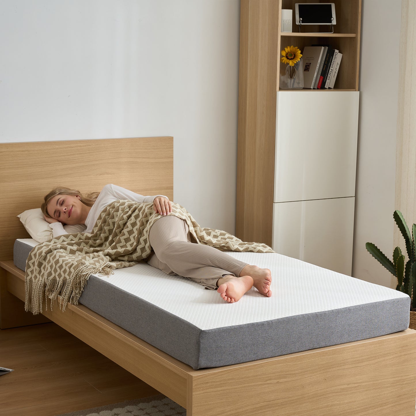 Babyqueen Twin Mattress 8 inch Twin Size Gel Memory Foam Mattress in a Box, Edge Support & Pressure Relieving, Medium Comfort, Motion Isolation for Silent Night Sleep